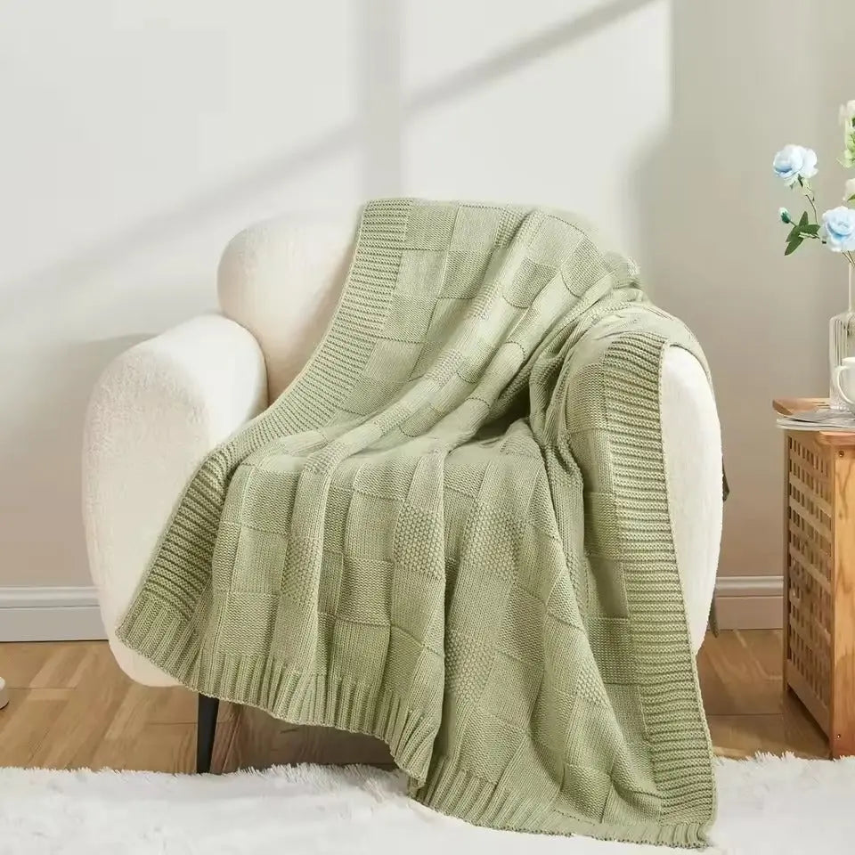 Knitted Throw Blanket with Textured Pattern and Ribbed Edges