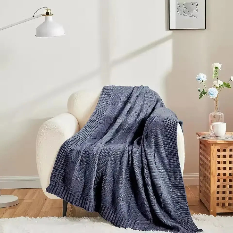 Knitted Throw Blanket with Textured Pattern and Ribbed Edges