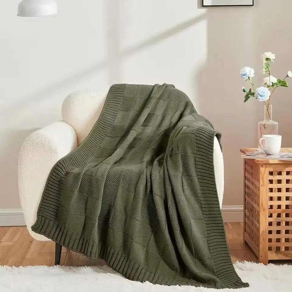 Knitted Throw Blanket with Textured Pattern and Ribbed Edges