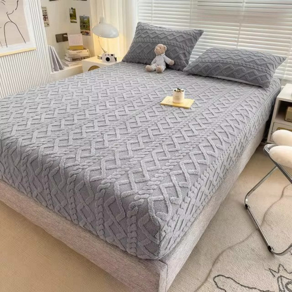Velvet Mattress Protector with Fitted Skirt for Bed Protection