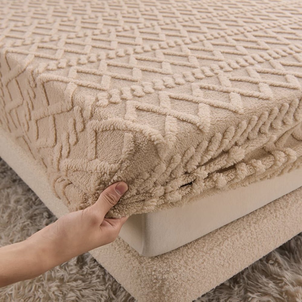 Velvet Mattress Protector with Fitted Skirt for Bed Protection